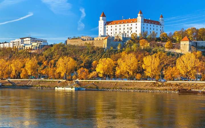 Excursión a Bratislava con regreso en barco