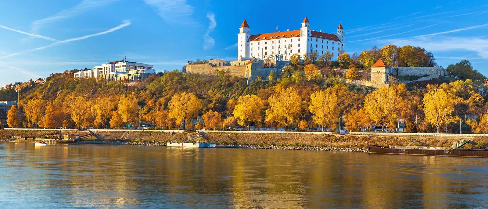 Excursión a Bratislava con regreso en barco